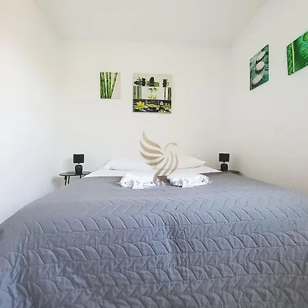 Otentic Flamant 4 People - 1 Bedroom - Parking アパート